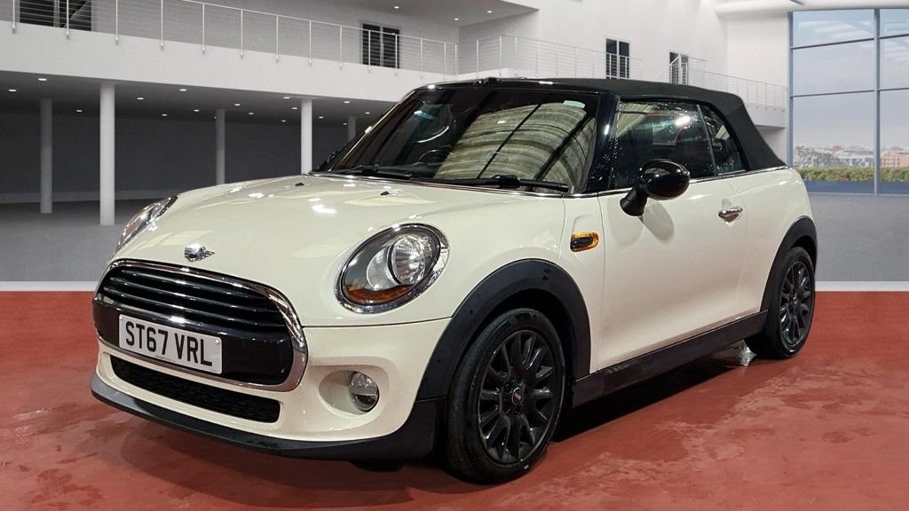 Used MINI Convertible 2017 for sale - 77805973: Photo 2
