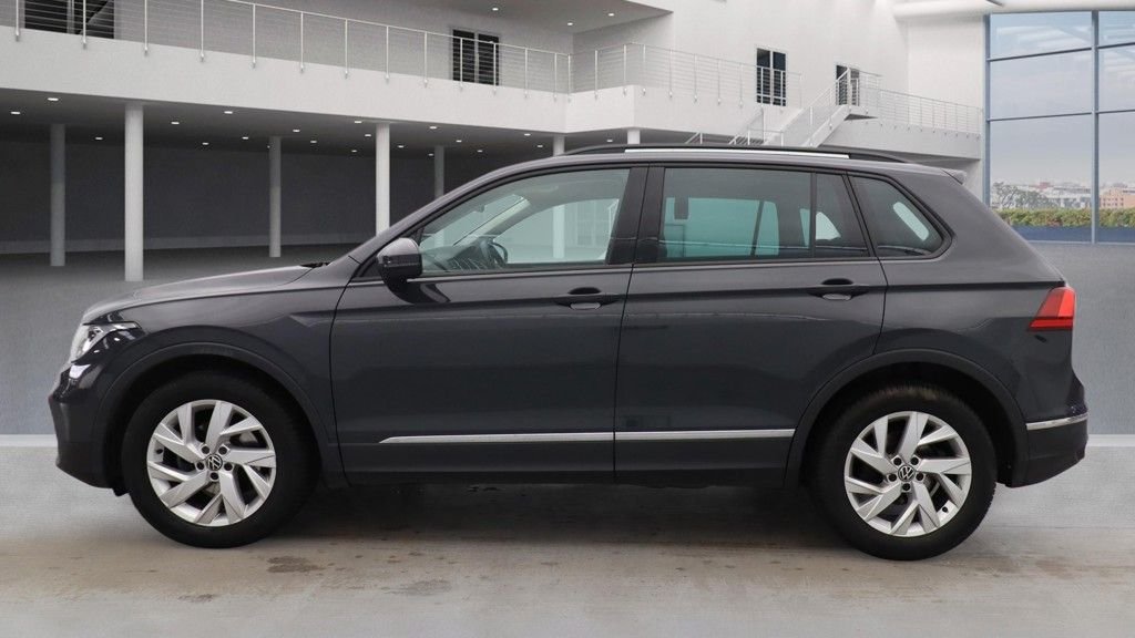 Used Volkswagen Tiguan 2023 for sale - 77421705: Photo 6