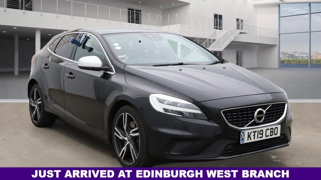 Used Volvo V40 2019 for sale - 76848059: Photo 1