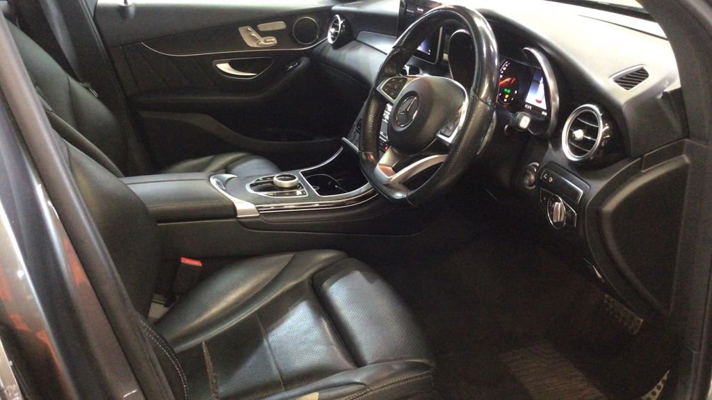 Used Mercedes-Benz GLC 2017 for sale - 76147502: Photo 9