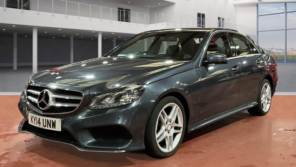 Used Mercedes-Benz E Class 2014 for sale - 77007088: Photo 2