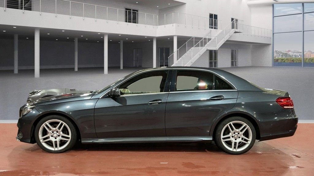 Used Mercedes-Benz E Class 2014 for sale - 77007088: Photo 6
