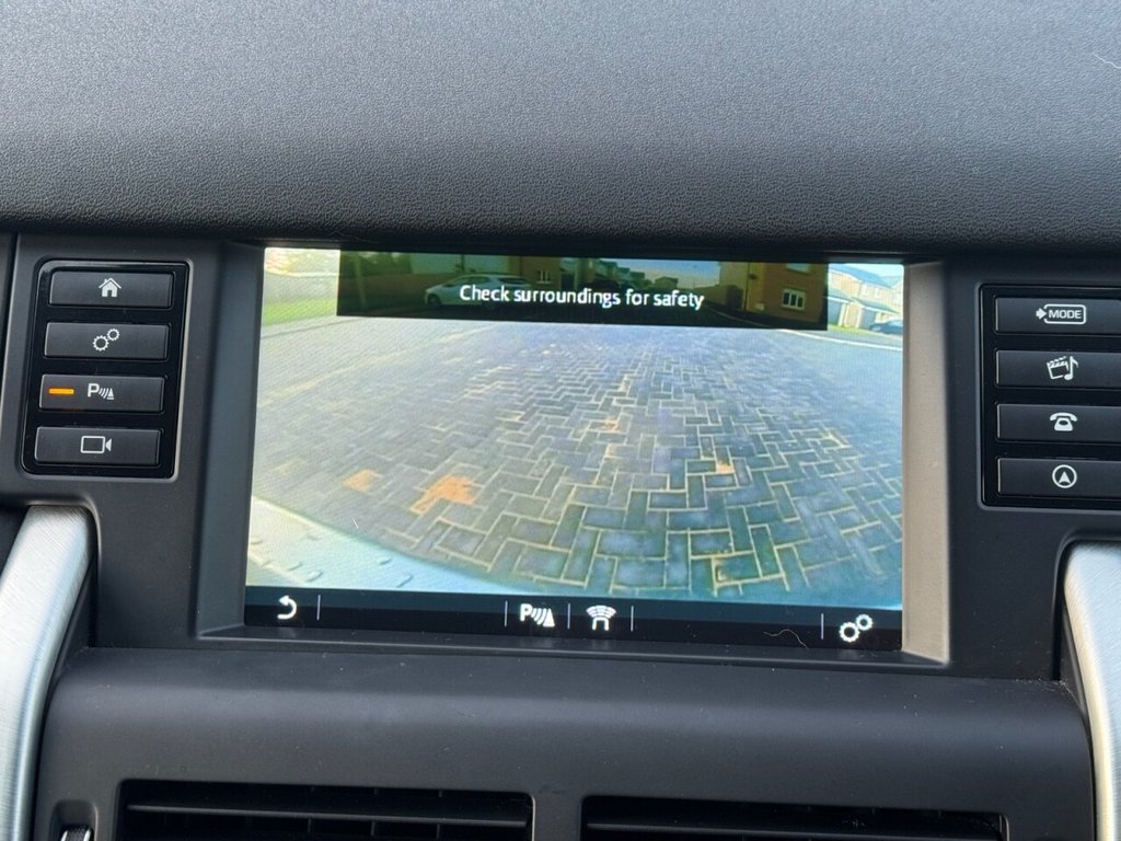 Used Land Rover Discovery Sport 2016 for sale - 76923232: Photo 14