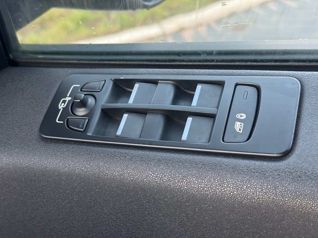 Used Land Rover Discovery Sport 2016 for sale - 76923232: Photo 16