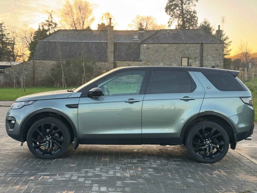 Used Land Rover Discovery Sport 2016 for sale - 76923232: Photo 5