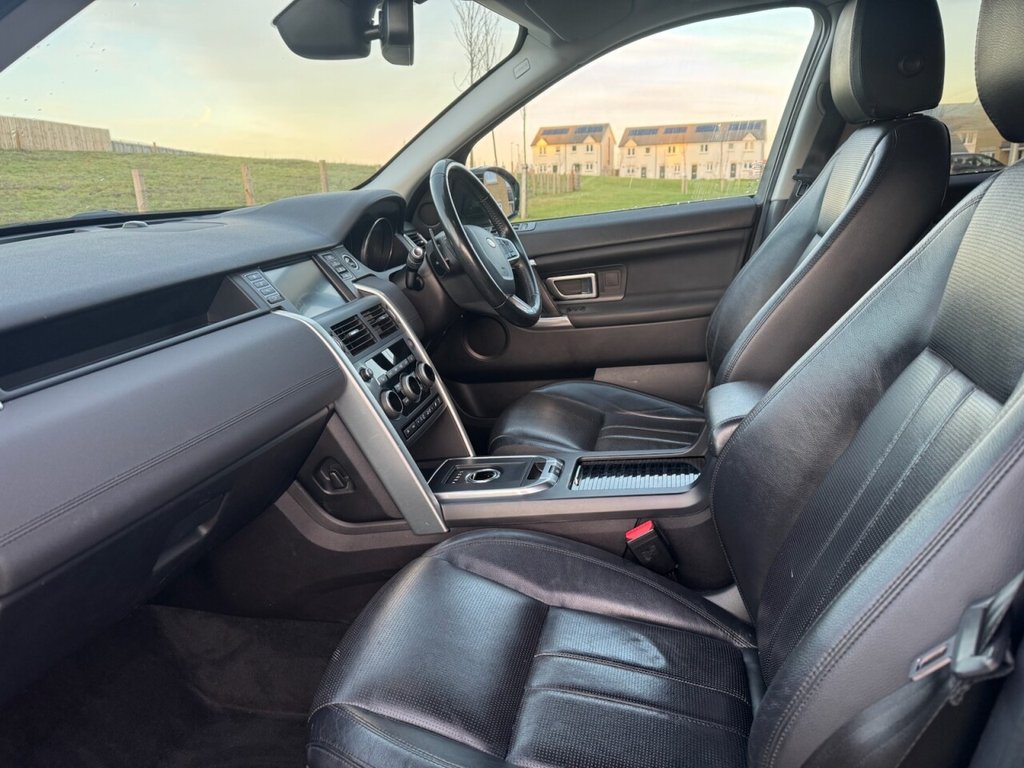 Used Land Rover Discovery Sport 2016 for sale - 76923232: Photo 9