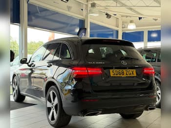 Used Mercedes-Benz GLC 2018 for sale - 79795740: Photo