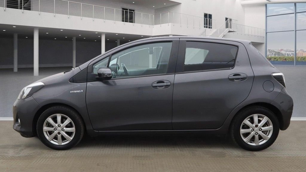 Used Toyota Yaris 2013 for sale - 76469977: Photo 6