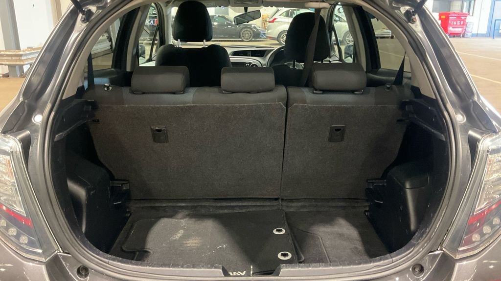 Used Toyota Yaris 2013 for sale - 76469977: Photo 7