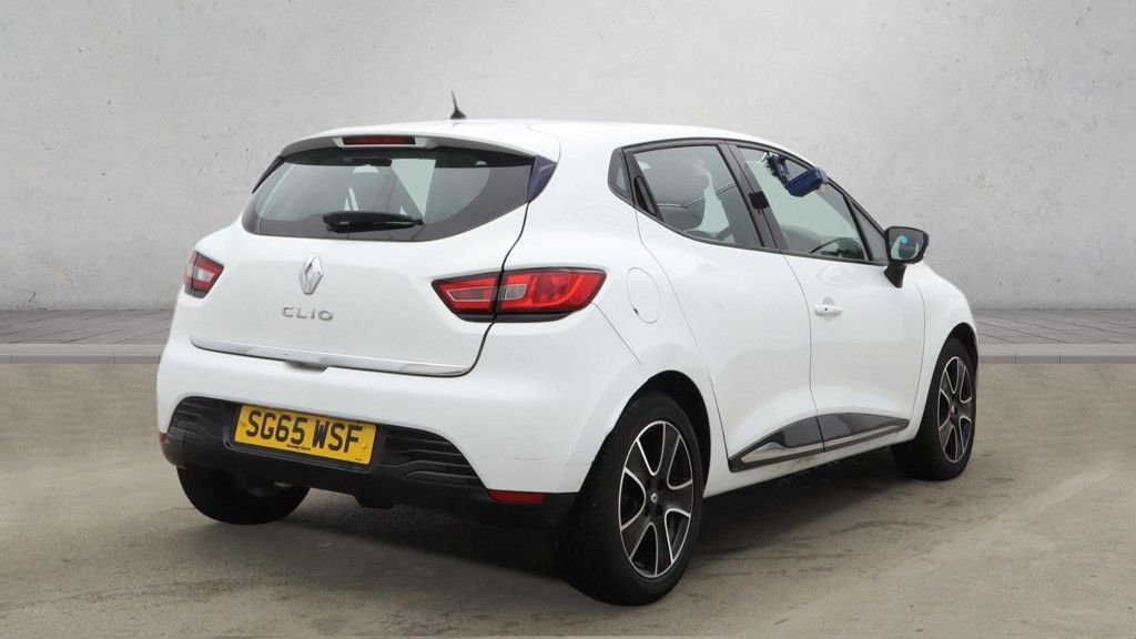 Used Renault Clio 2015 for sale - 77666982: Photo 3