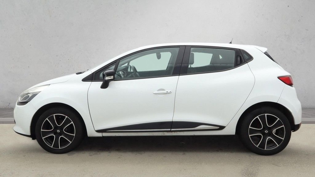 Used Renault Clio 2015 for sale - 77666982: Photo 4