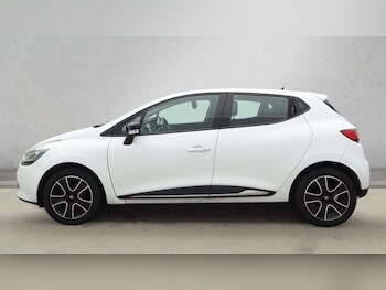 Used Renault Clio 2015 for sale - 77666982: Photo
