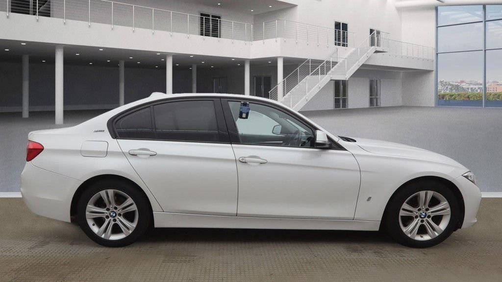 Used BMW 3 Series 2016 for sale - 76768076: Photo 11