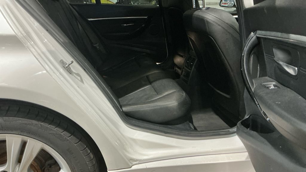 Used BMW 3 Series 2016 for sale - 76768076: Photo 14