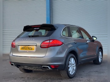 Used Porsche Cayenne 2013 for sale - 75515820: Photo