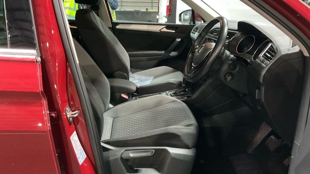 Used Volkswagen Tiguan 2018 for sale - 77341285: Photo 15