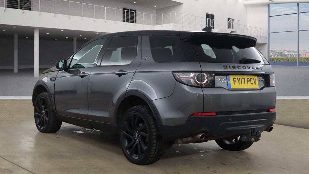 Used Land Rover Discovery Sport 2017 for sale - 77642187: Photo 3