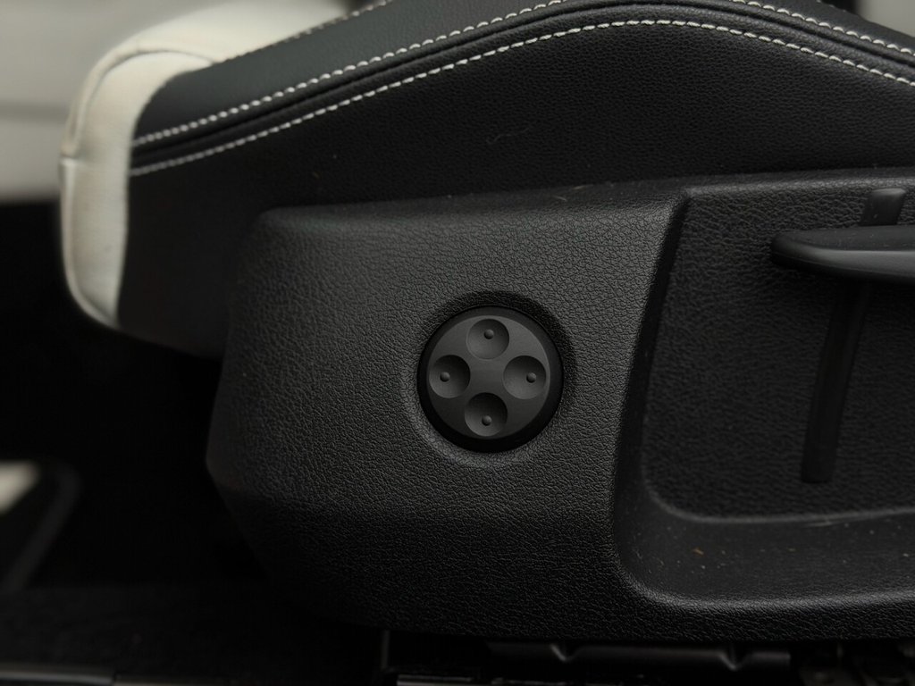 Used Volkswagen Scirocco 2017 for sale - 77327615: Photo 25