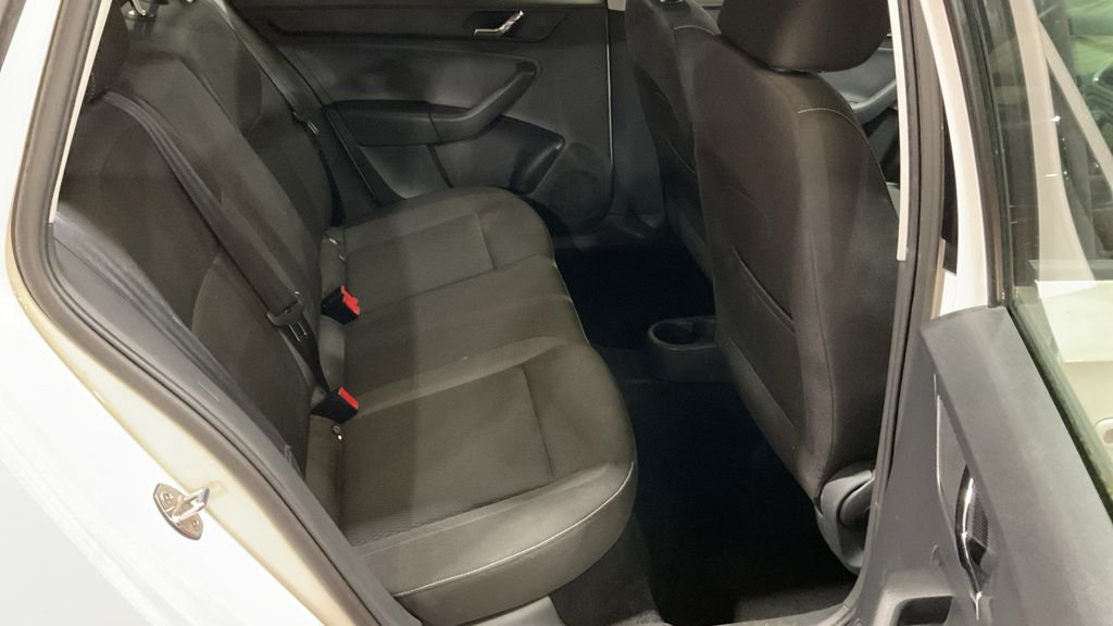 Used Skoda Rapid Spaceback 2014 for sale - 77014214: Photo 10