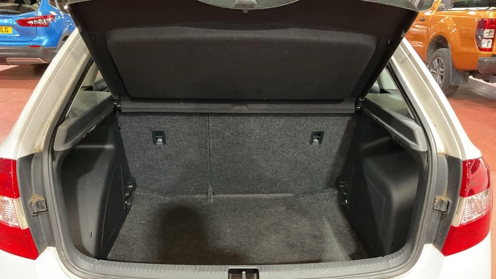 Used Skoda Rapid Spaceback 2014 for sale - 77014214: Photo 9