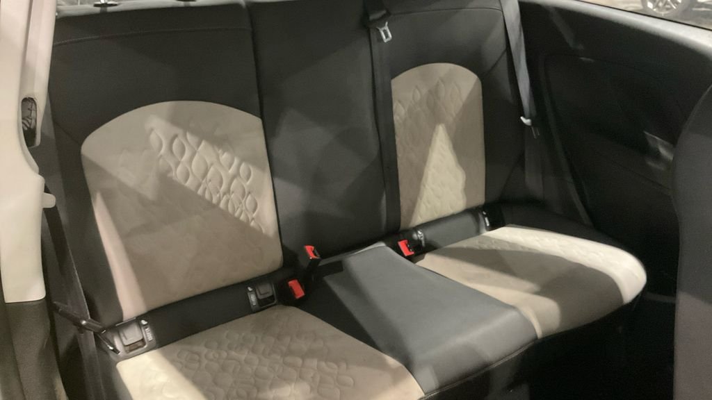 Used Vauxhall Corsa 2015 for sale - 76429908: Photo 8