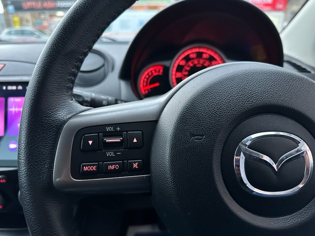 Used Mazda Mazda2 2013 for sale - 77394564: Photo 9