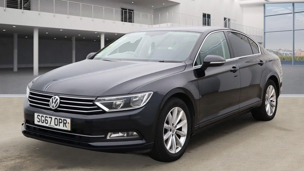 Used Volkswagen Passat 2017 for sale - 76333151: Photo 2