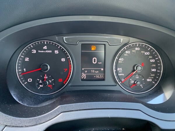 Used Audi Q3 2015 for sale - 75680967: Photo 21