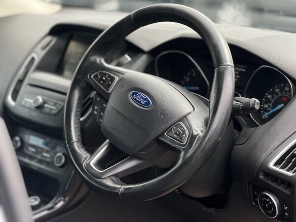 Used Ford Focus 2015 for sale - 75158899: Photo 6