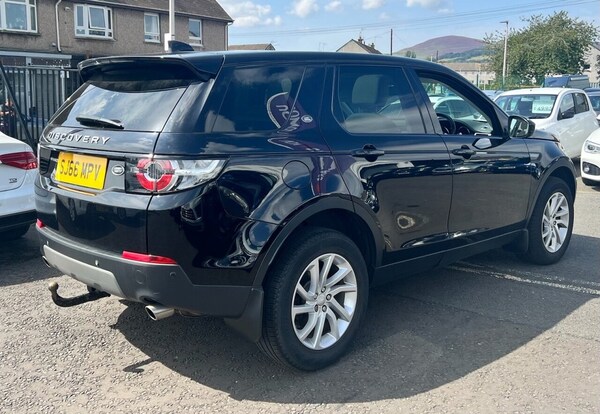 Used Land Rover Discovery Sport 2016 for sale - 75527530: Photo 4