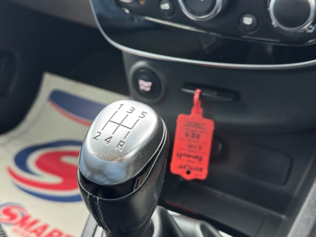 Used Renault Clio 2017 for sale - 76934530: Photo 20