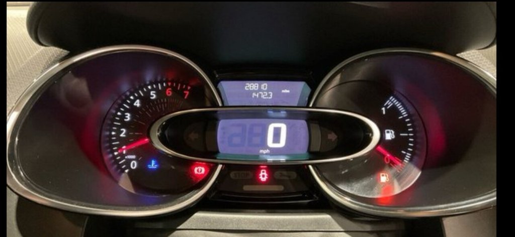 Used Renault Clio 2017 for sale - 76934530: Photo 22