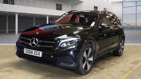 Used Mercedes-Benz GLC 2018 for sale - 74998641: Photo 2