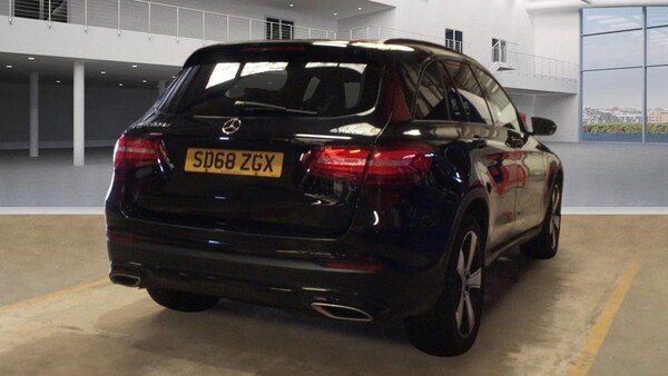 Used Mercedes-Benz GLC 2018 for sale - 74998641: Photo 4