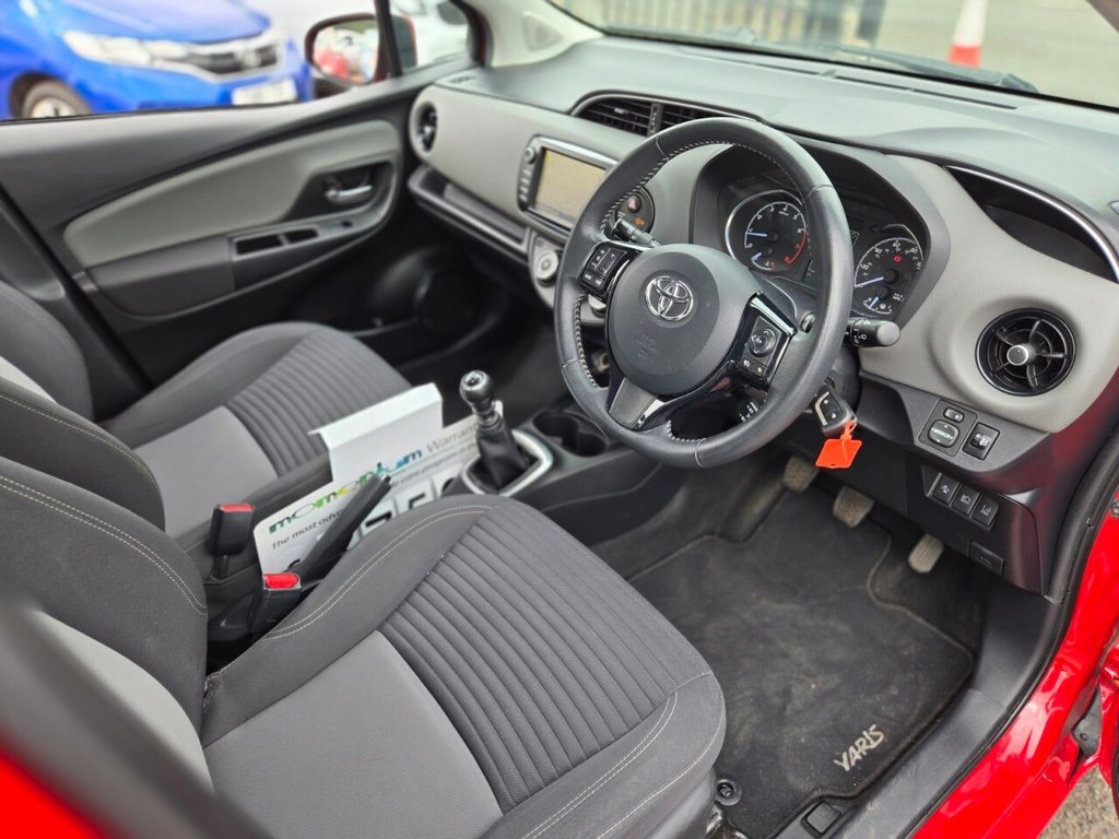 Used Toyota Yaris 2018 for sale - 76841024: Photo 11