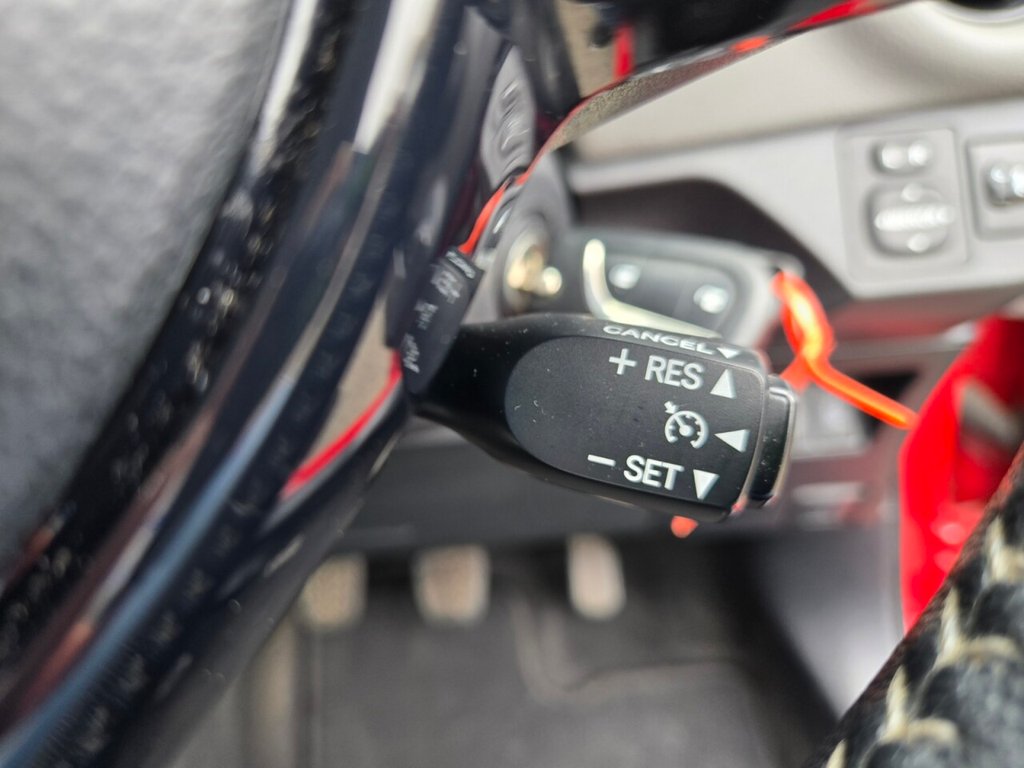 Used Toyota Yaris 2018 for sale - 76841024: Photo 16