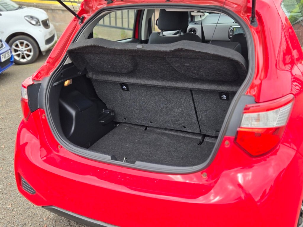 Used Toyota Yaris 2018 for sale - 76841024: Photo 9