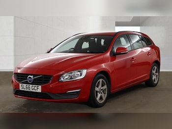 Used Volvo V60 2017 for sale - 79470258: Photo