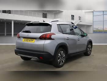Used Peugeot 2008 2019 for sale - 79695377: Photo