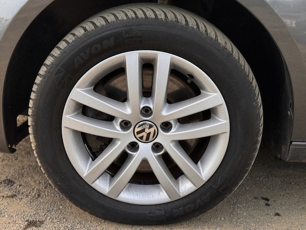 Used Volkswagen Touran 2015 for sale - 75320588: Photo 12
