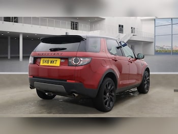 Used Land Rover Discovery Sport 2018 for sale - 76655455: Photo