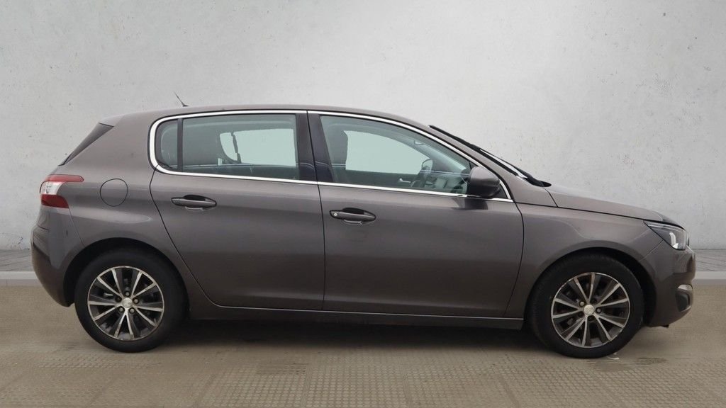 Used Peugeot 308 2016 for sale - 77780059: Photo 5