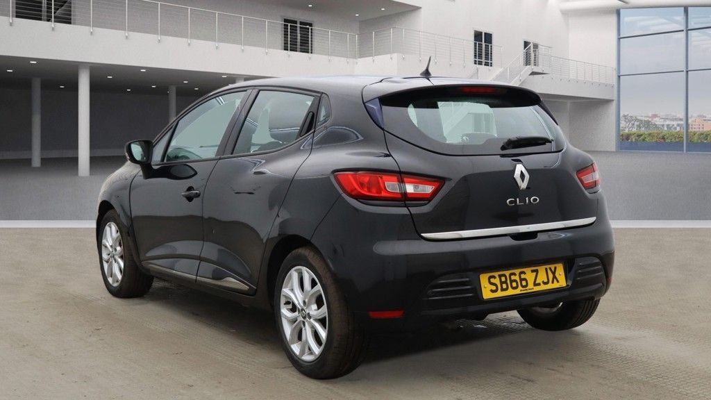 Used Renault Clio 2016 for sale - 77976342: Photo 3