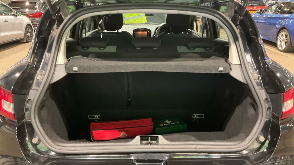 Used Renault Clio 2016 for sale - 77976342: Photo 7