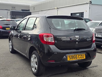 Used Dacia Sandero 2016 for sale - 79288304: Photo
