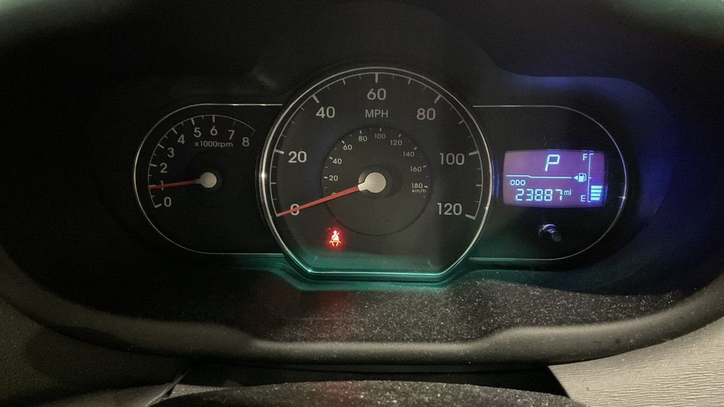 Used Hyundai i10 2013 for sale - 77014520: Photo 10