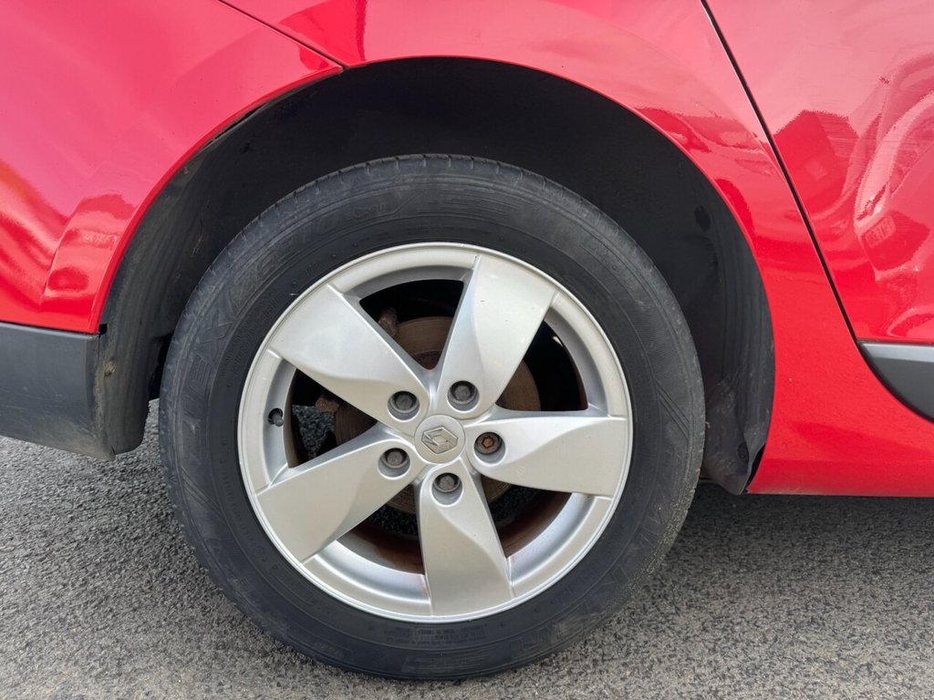 Used Renault Megane 2011 for sale - 75682630: Photo 11