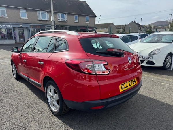 Used Renault Megane 2011 for sale - 75682630: Photo 4