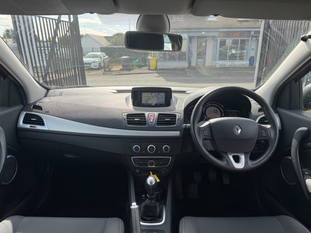 Used Renault Megane 2011 for sale - 75682630: Photo 8