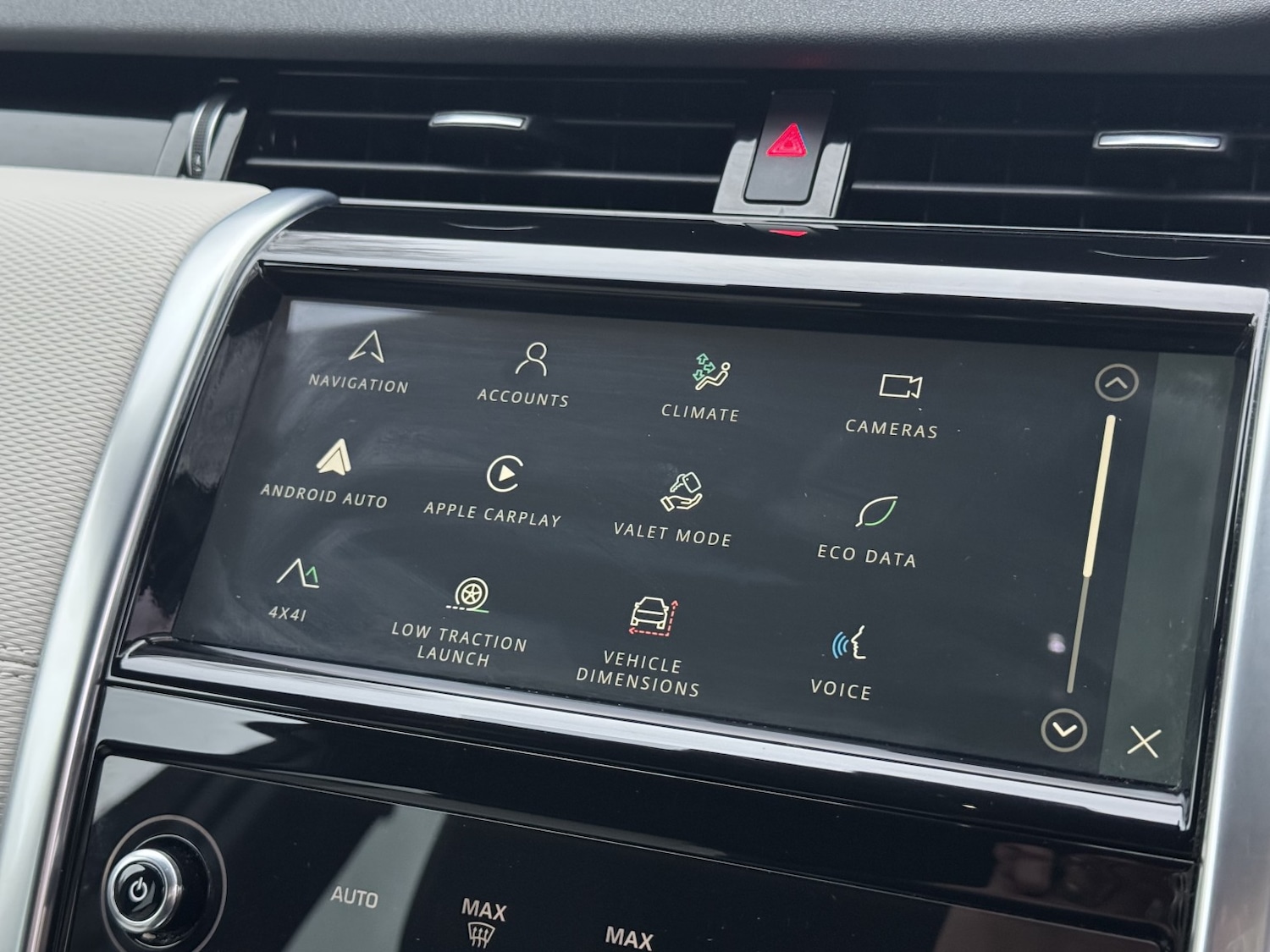 Used Land Rover Discovery Sport 2022 for sale - 76784978: Photo 11